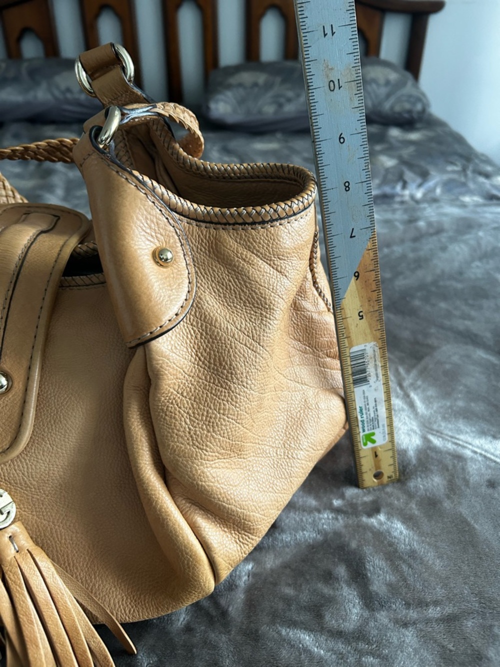 Gucci Camel Leather Tassel Shoulder Bag - Picture 13 of 16